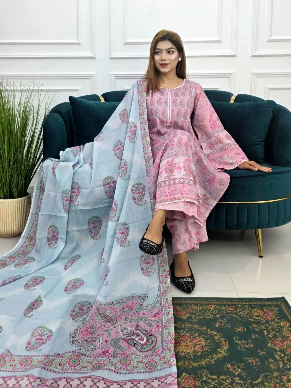 লাক্সারি লন থ্রি-পিস