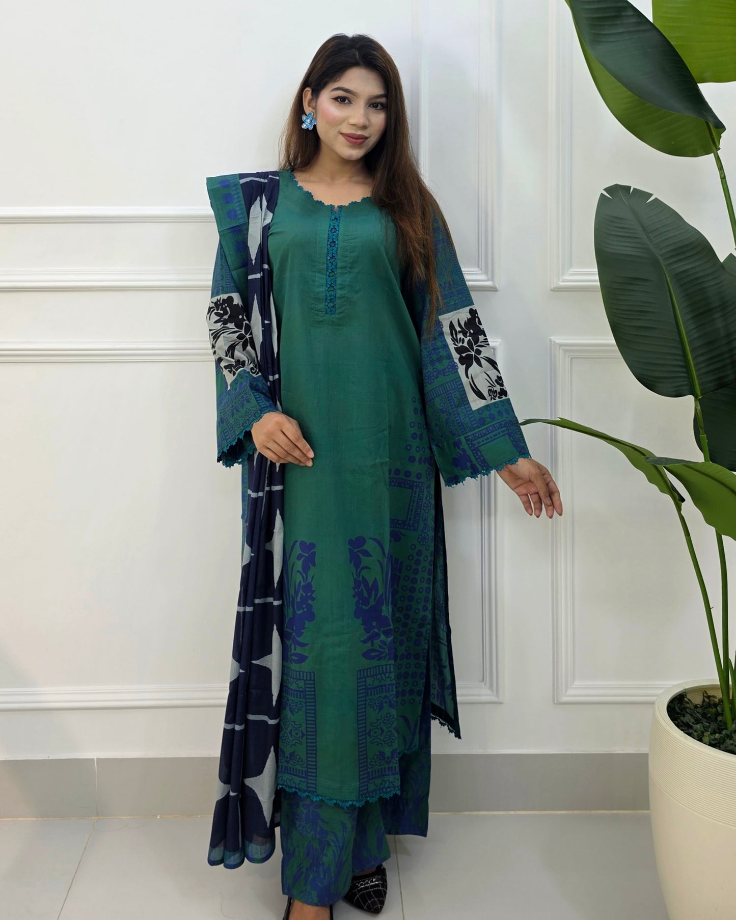 লাক্সারি লন থ্রি-পিস
